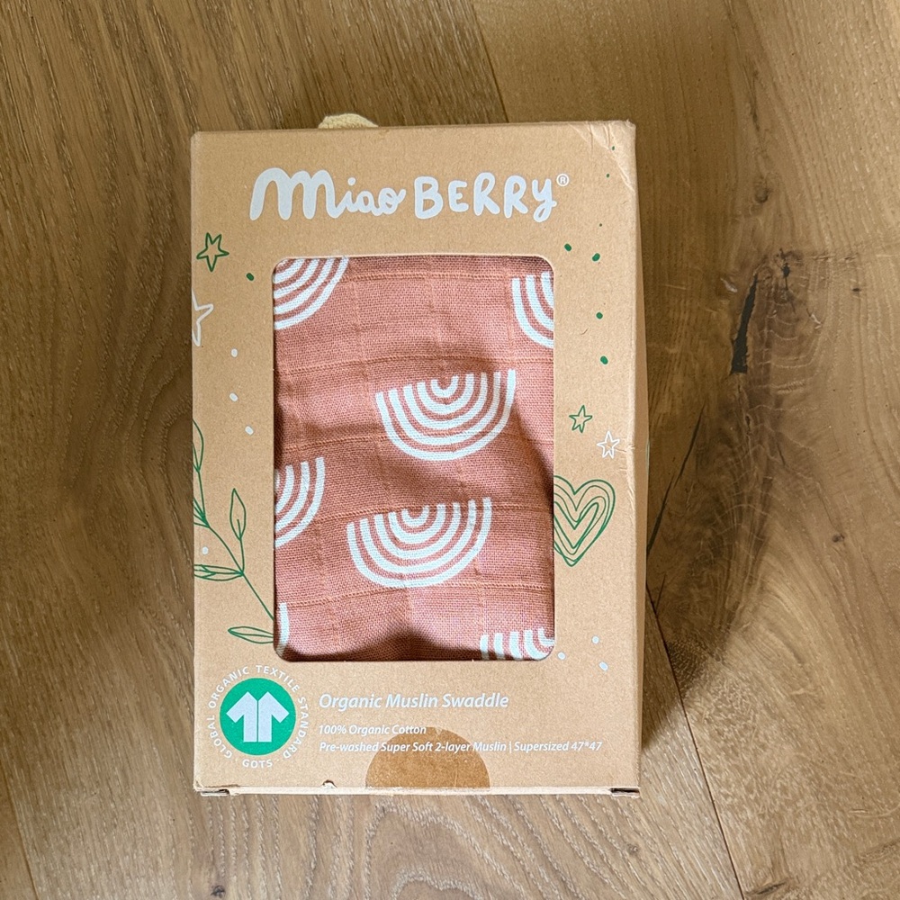 Organic Muslin Swaddle - Pink and White Arches